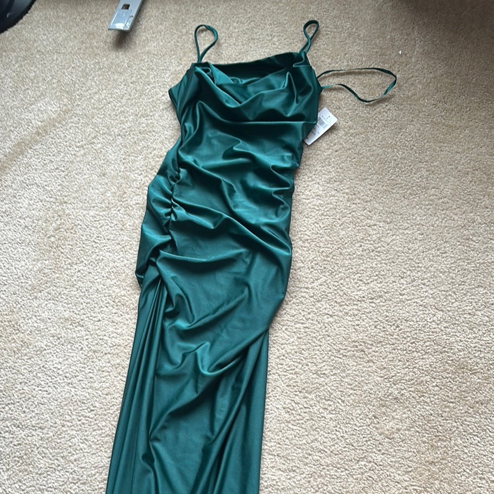 EMERALD WINDSOR PROM DRESS WITH SLIT